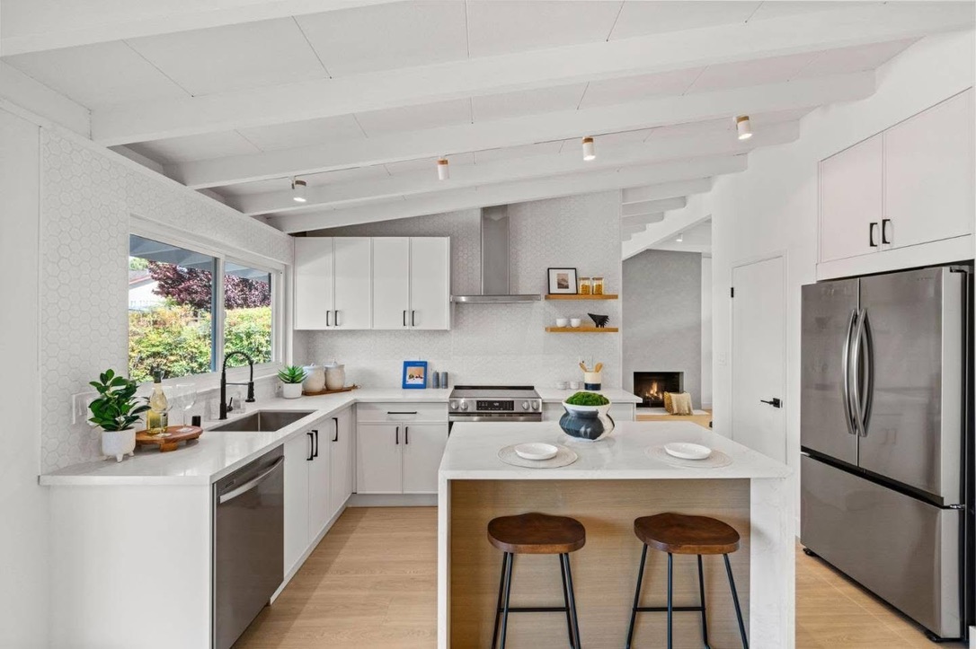 Eichler Palo Alto Custom Home - Contemporary Interior